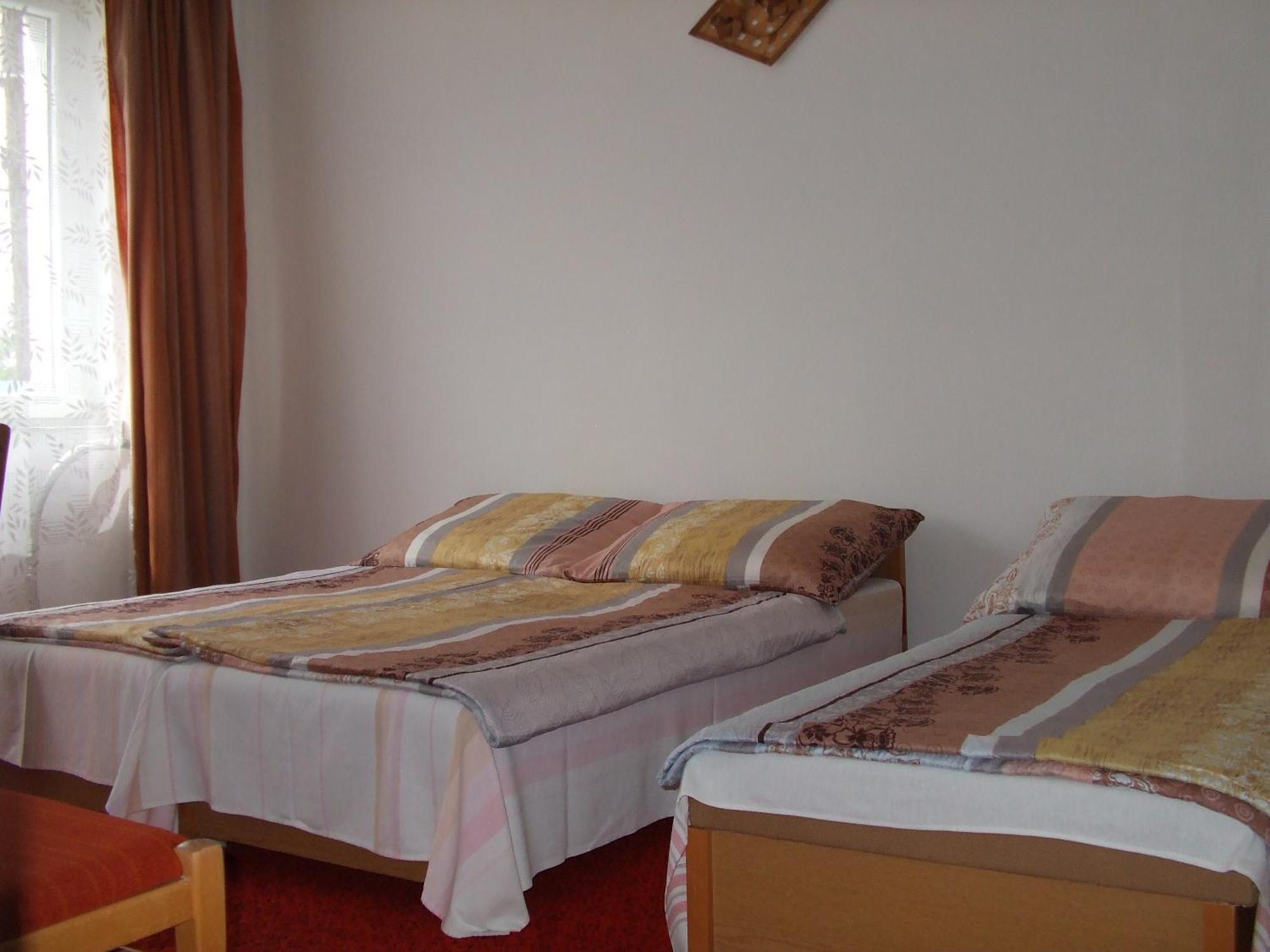 Napfeny Vendeghaz Apartment Miskolc Room photo